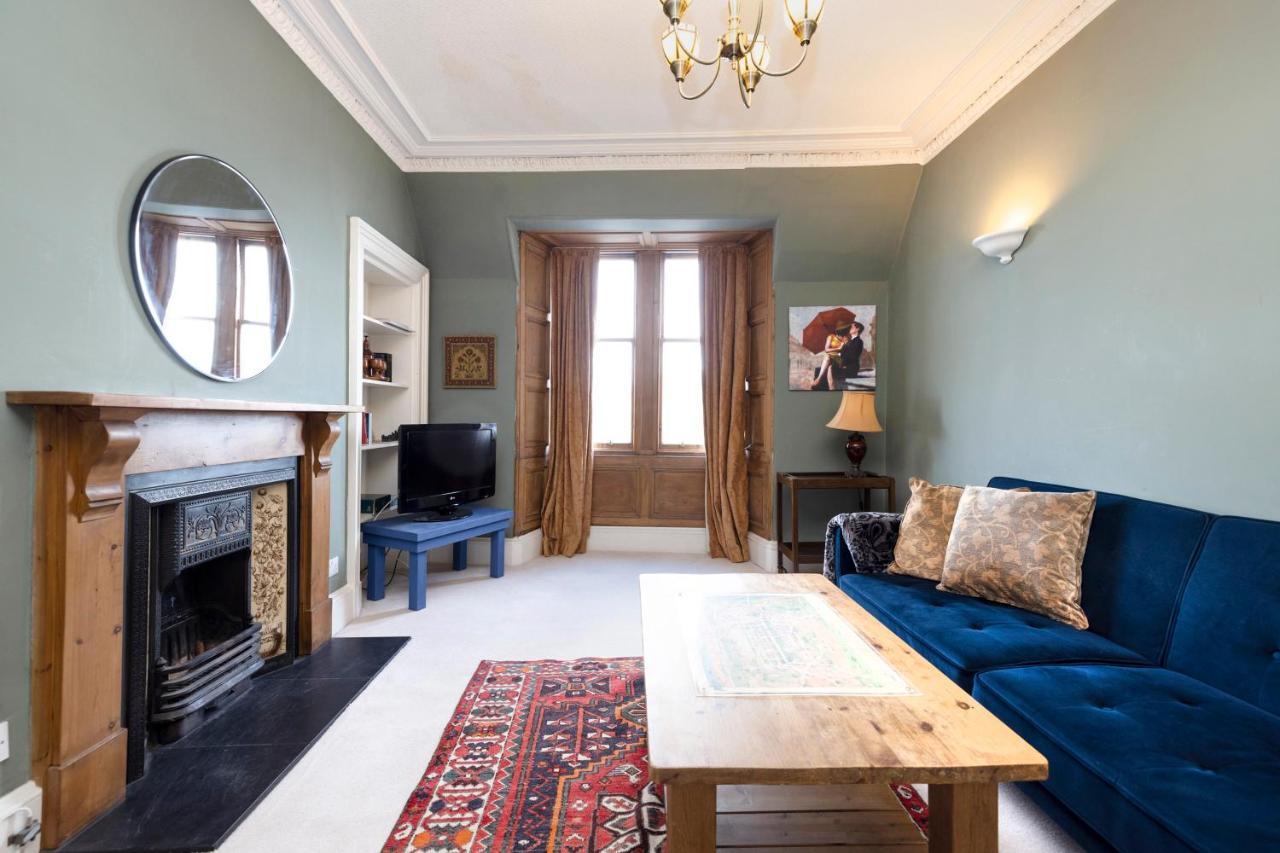 Joivy Old Town 1-Bed Apartment With Stunning Views Единбург Екстер'єр фото